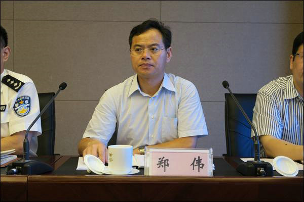 省国资委主任,党委书记冯波声,省公安厅党委副书记华乃强作重要讲话